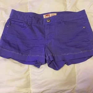 l.e.i Ashley lowrise purple shorts. Size 9 regular